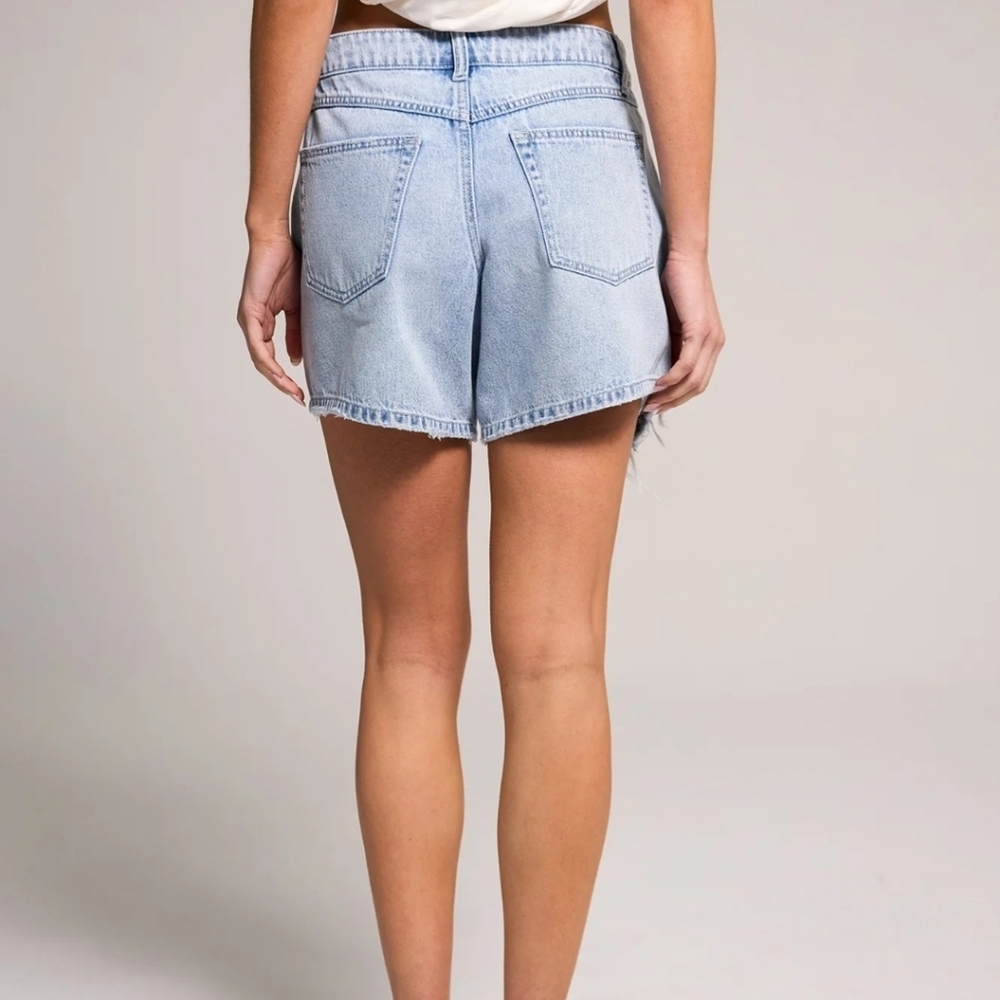 Rewash Brand A-Line Distressed Bermuda Jean Shorts Size 5/27 Light Indigo - Picture 4 of 15